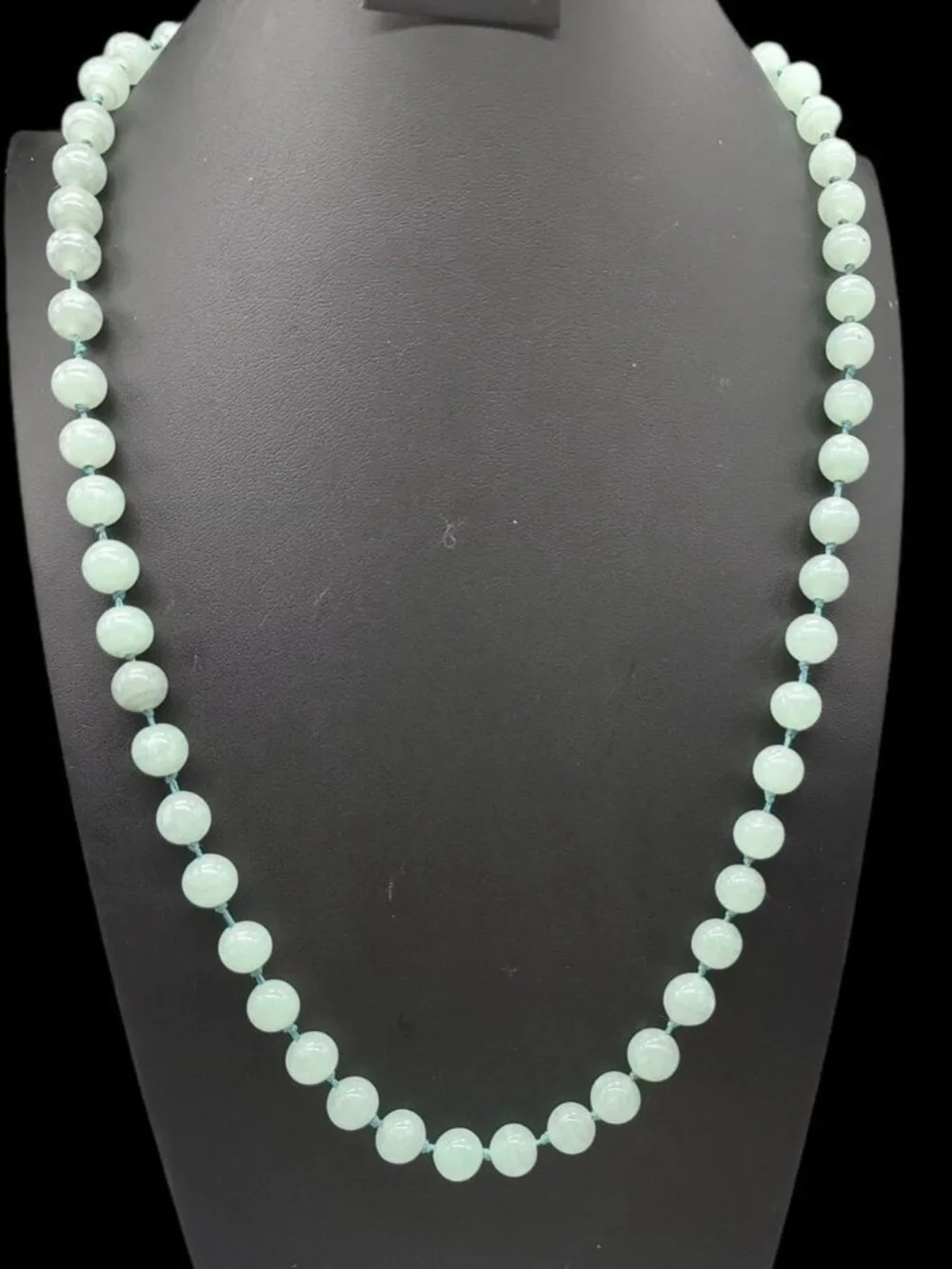 Vintage Les Bernard Signed Jade Bead Necklace Hand Knotted Barrel Clasp 34" - Picture 1 of 12
